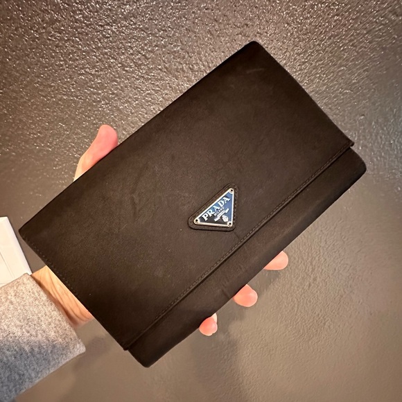❌SOLD❌PRADA Nylon Wallet - Picture 4 of 11